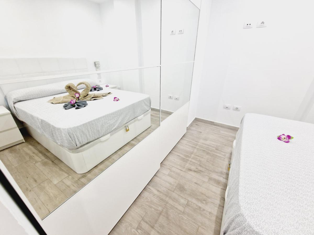 Luxury San Marino & Pool View Ferienhaus Los Cristianos (Tenerife)